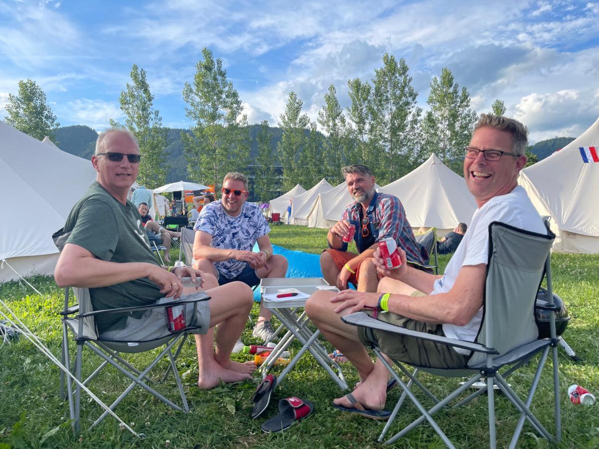Grandprixcamp, Closest To The Red Bull Ring, Up To 4 Guests In A Tent Spielberg Bei Knittelfeld Exteriér fotografie