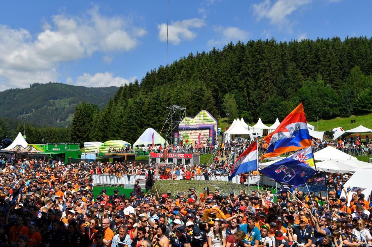 Grandprixcamp, Closest To The Red Bull Ring, Up To 4 Guests In A Tent Spielberg Bei Knittelfeld Exteriér fotografie
