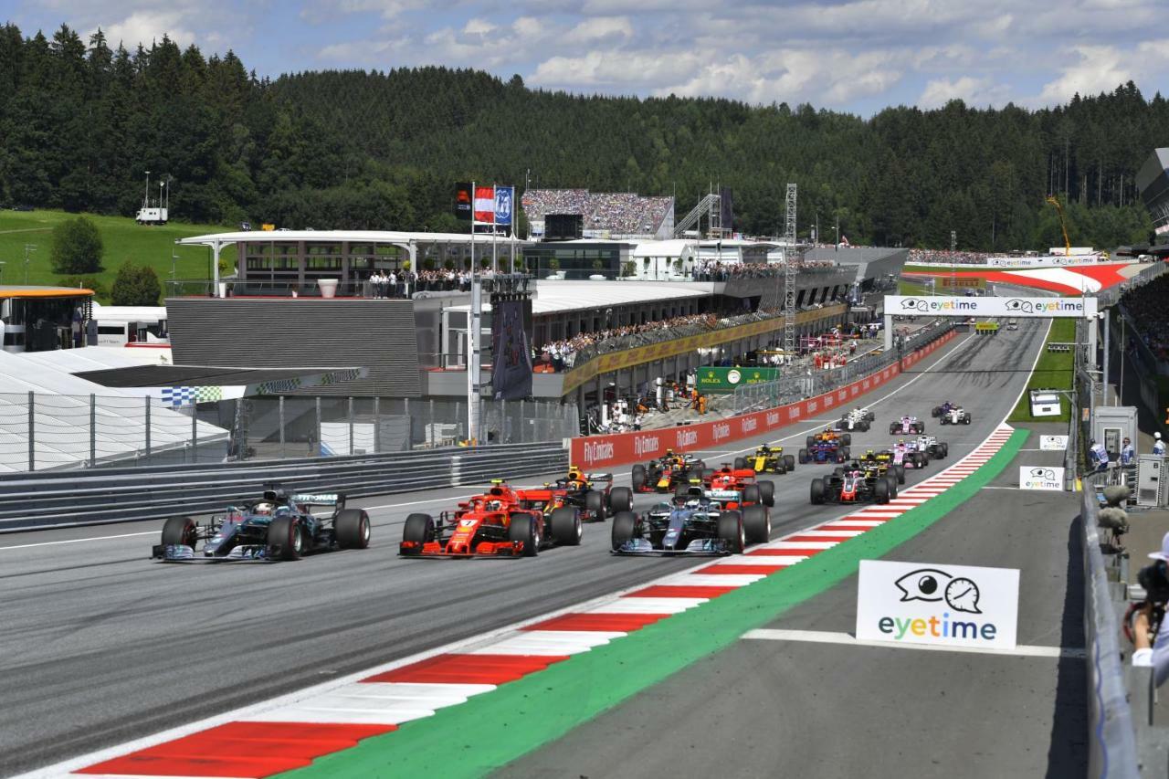 Grandprixcamp, Closest To The Red Bull Ring, Up To 4 Guests In A Tent Spielberg Bei Knittelfeld Exteriér fotografie